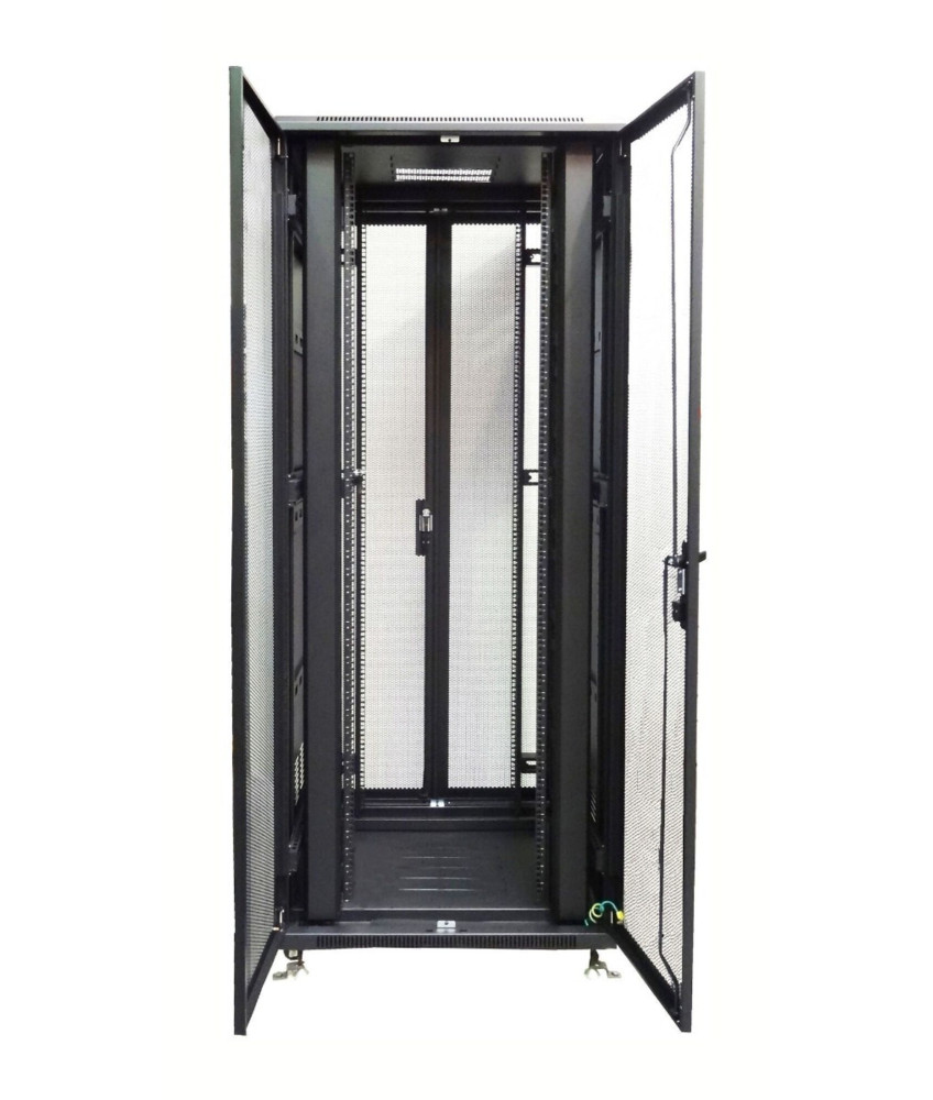 47 HE 19” Serverschrank, mit perforierter Doppelflügeltüren vorne und